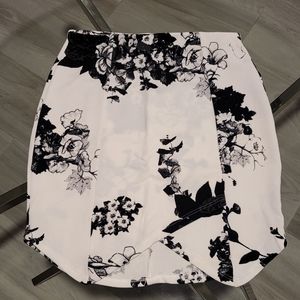 Mini Skirt, size S, Windsor